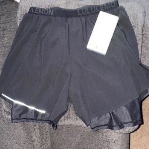 Lululemon run town short